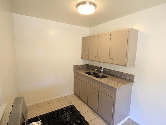 3rd image of 12611 Flower St APT 7