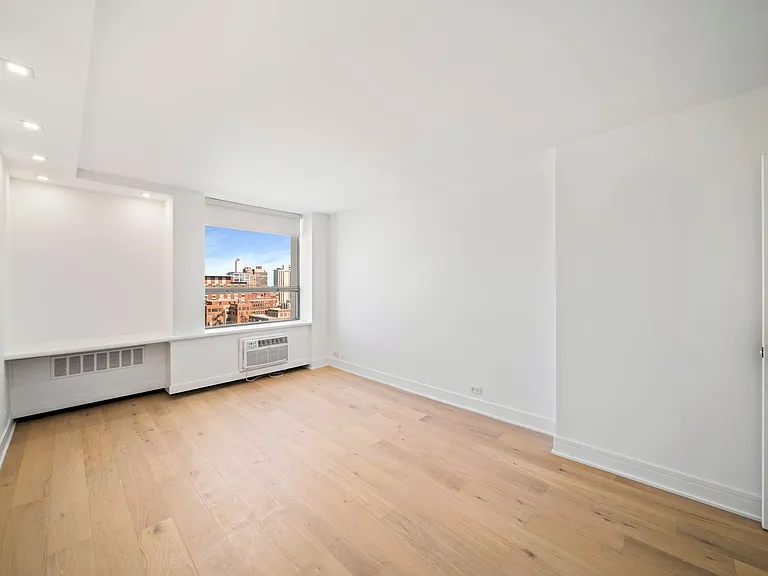 1355 N Sandburg Ter #2606D — Photo 11