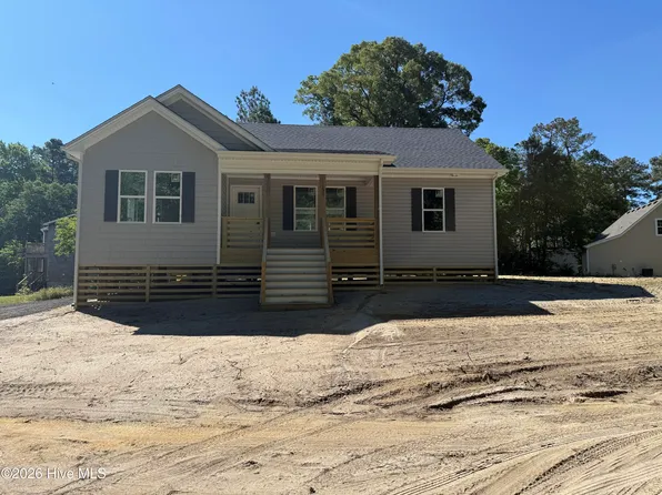 131 Dozier Street, Jarvisburg, NC 27947