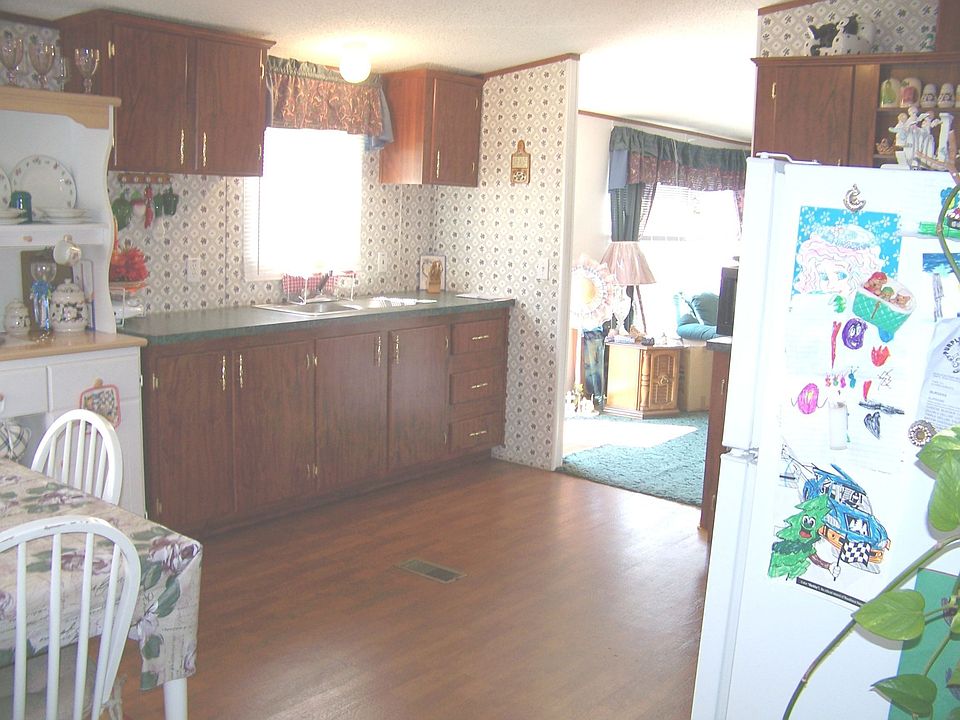 1st image of 1702 Park St