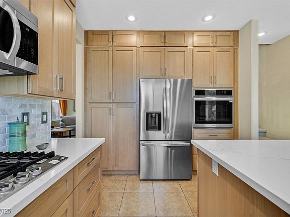 4th image of 2251 Tedesca Dr