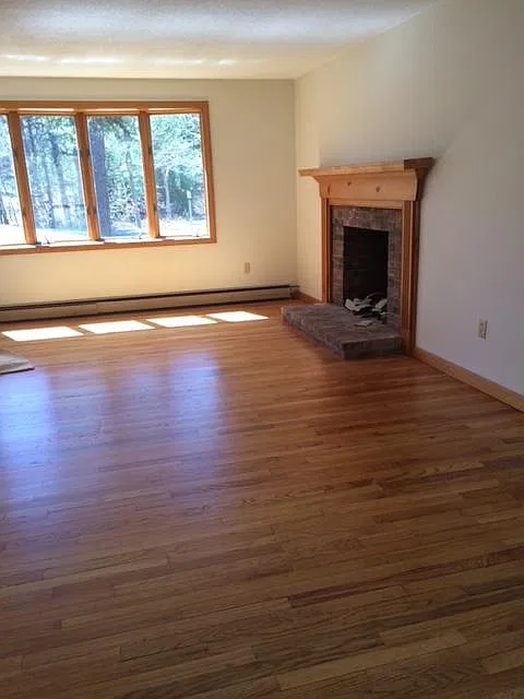 3 bed, 1.5 bath, 1192 sqft, $3,020 — Photo 4