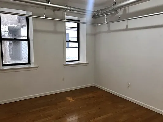 Rented by Voro, LLC | media 33