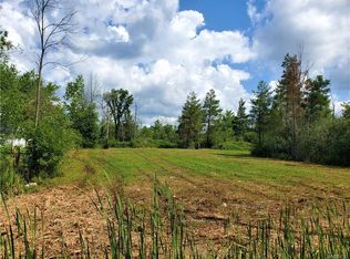 2781 Whitehaven Rd, Grand island, NY 14072