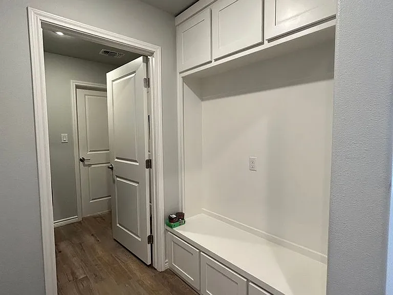 2032 Twin Falls Dr — Photo 14