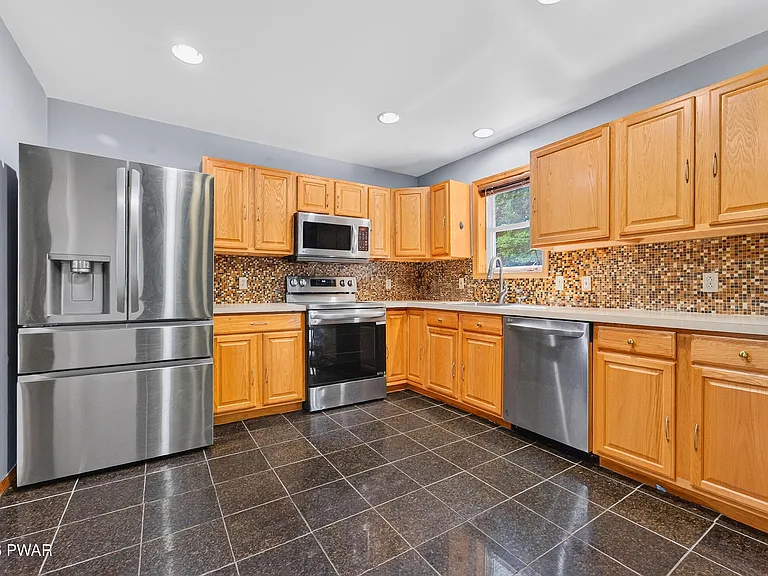 115 Blackberry Dr — Photo 14
