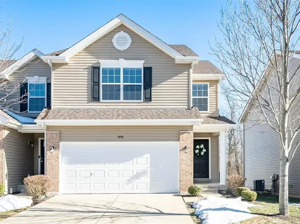 1806 Hyland Green Dr, O'Fallon, MO 63366