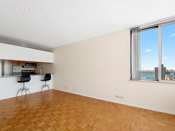 3rd image of 350 W 50th St APT 34G