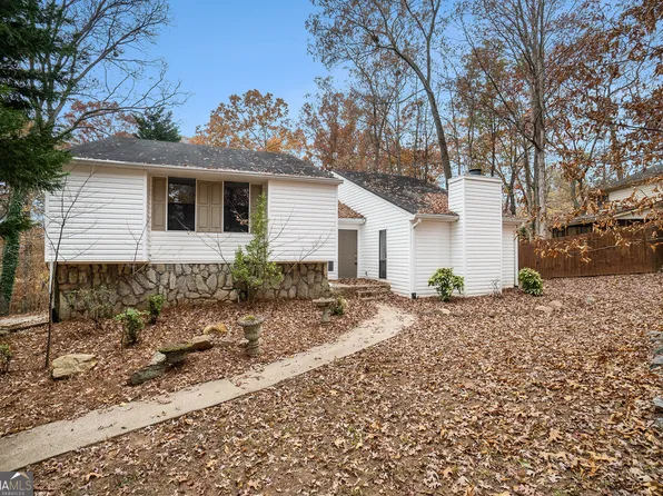 6701 Live Oak Ln, Douglasville, GA 30135