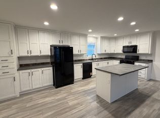 24213 Hemlock Cir #213, Chelsea, MI 48118