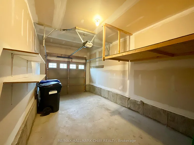 17 Ferris Ln — Photo 20