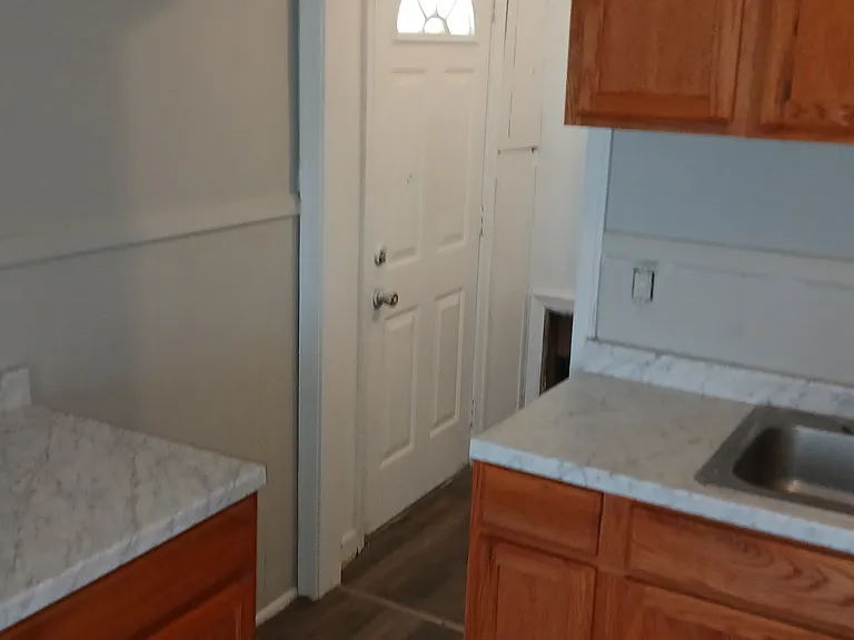 1335 N Grant Ave — Photo 3