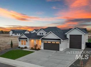 7124 E Merlin Hawk Ct, Nampa, ID 83686