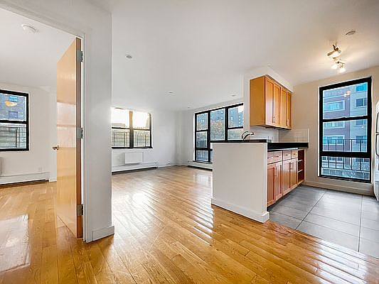 1st image of 3 E 115th St #D4