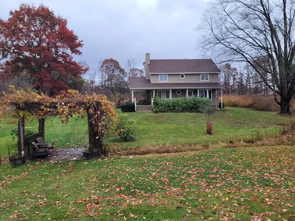 3041 State Route 157, Venus, PA 16364