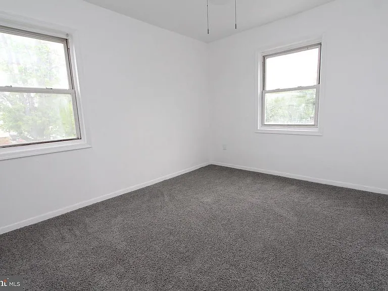 5634 Mitchell Rd — Photo 10
