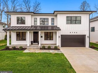 8704 Ewing Dr, Bethesda, MD 20817