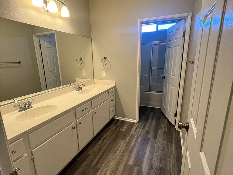 6968 Julian Ln — Photo 6
