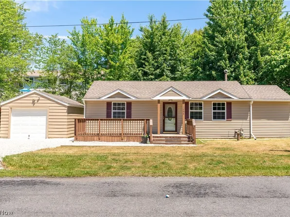 2495 Hillstock Ave, Akron, OH 44312