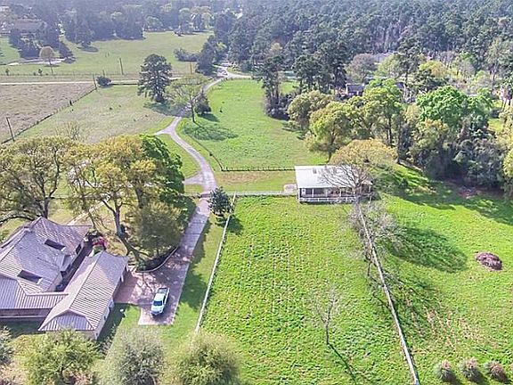 High and dry with no flood plain and a great view!