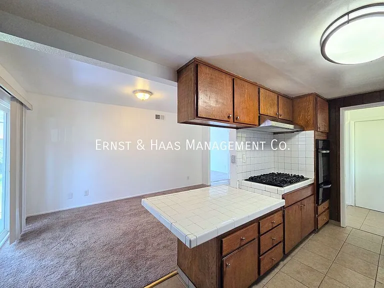 873 E Turmont St — Photo 6