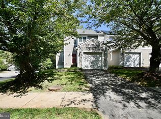 4650 Winterberry Ln, Oxon Hill, MD 20745
