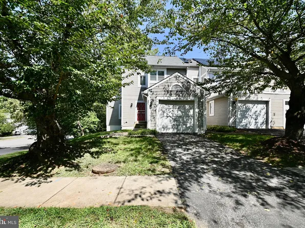 4650 Winterberry Ln, Oxon Hill, MD 20745