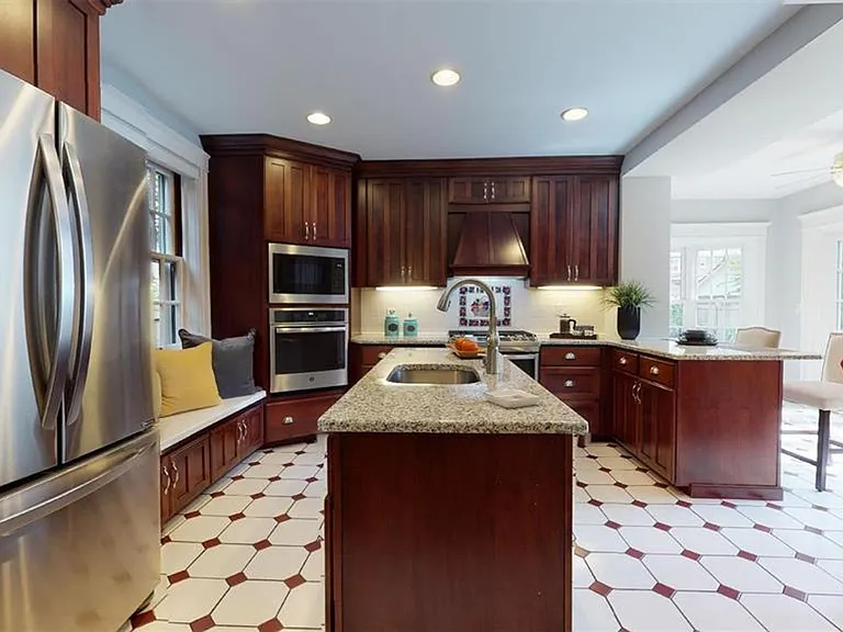 6637 Waterman Ave — Photo 10
