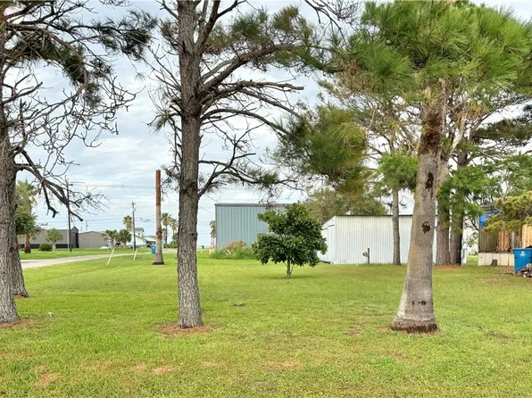 508 W Van Buren Ave, Port O Connor, TX 77982
