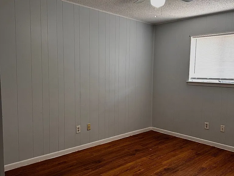 1507 Bundrant Dr — Photo 3