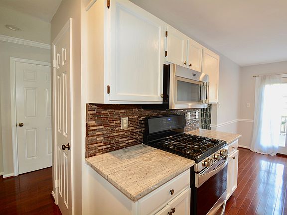 5th image of 14571 Creek Branch Ct