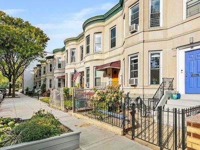 19 E 10th St, Brooklyn, NY, 11218