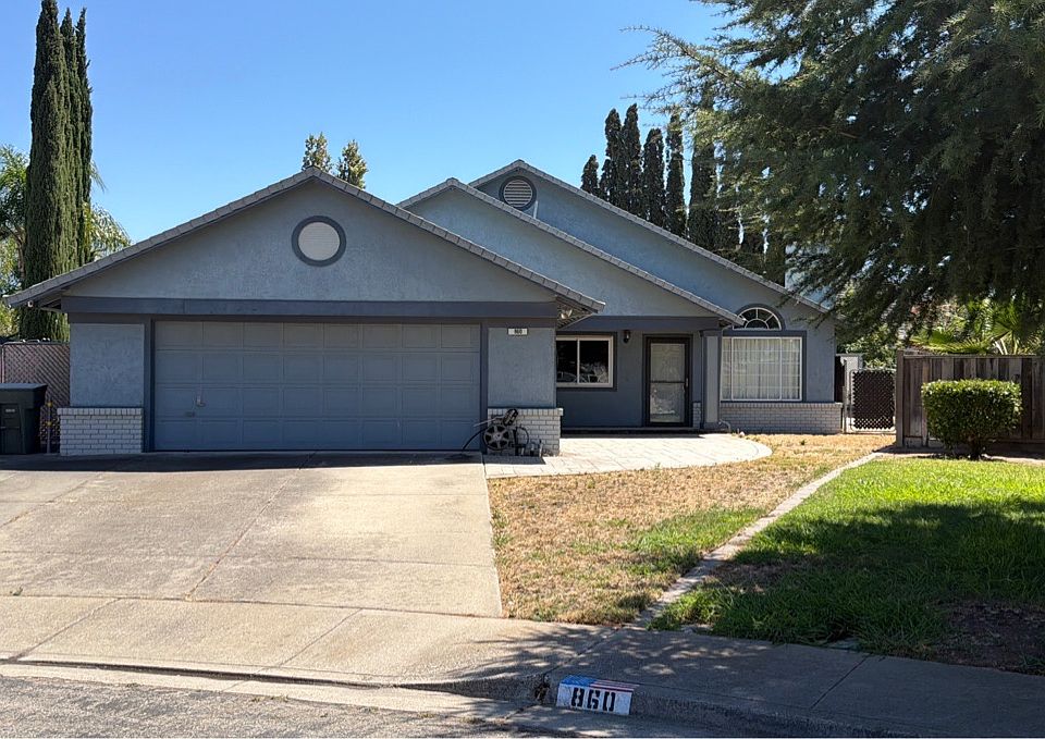 2nd image of 860 Souverain Ct