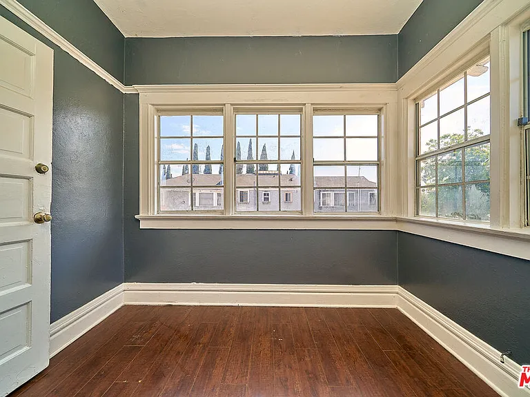 1347 Valencia St — Photo 20