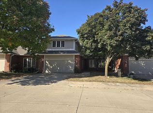 1500 Crown Colony Ct UNIT 420, Des Moines, IA 50315