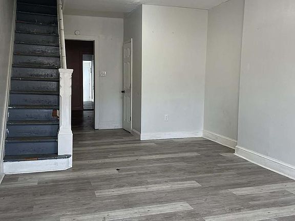 3rd image of 529 Ritter St