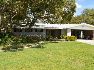 518 Paradise Island Pl, Haines City, FL 33844