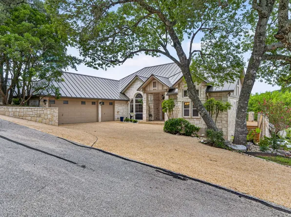 112 Hummingbird Hill Dr, Boerne, TX 78006