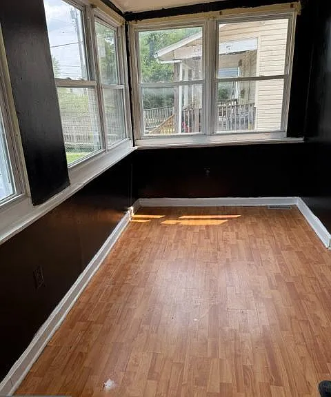 5108 Midwood Ave — Photo 8