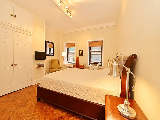 Rented by Cooper & Cooper Real Estate | media 29