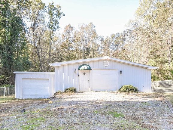 4th image of 325 Woodland Dr