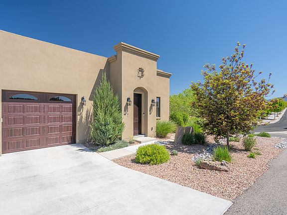 2nd image of 2901 Viale Ct