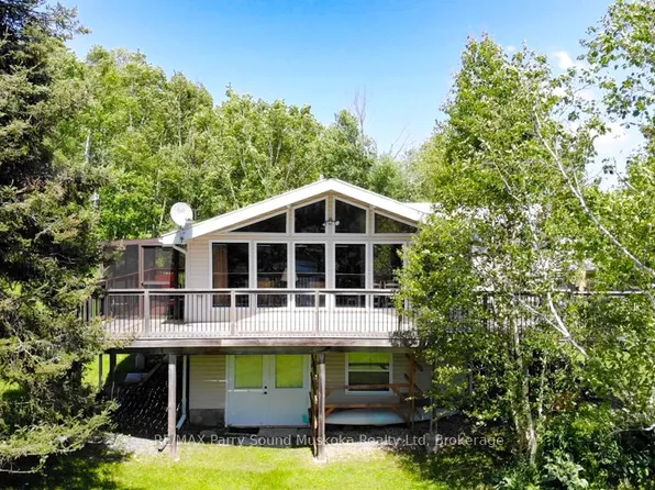 3 Magnet Rd, Magnetawan, ON P0A 1P0