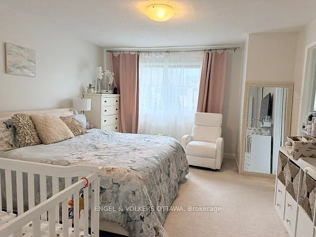124 Landover Cres — Photo 23
