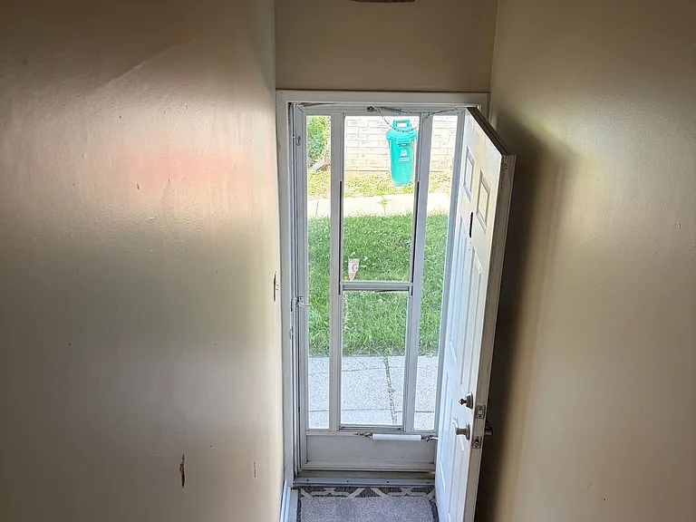520 Andrew St #1 — Photo 3