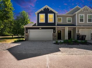 742 Ravine Ln, South Haven, MI 49090