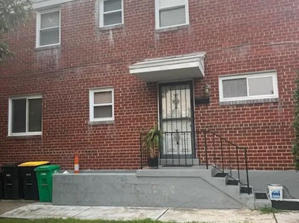 7402 W Park Dr, Hyattsville, MD 20783