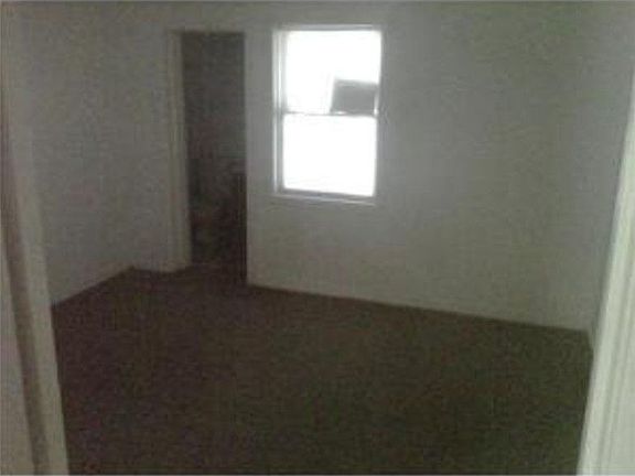 5th image of 258 E 73rd St