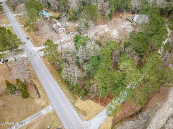 3808 Canterbury Road, Trent Woods, NC 28562