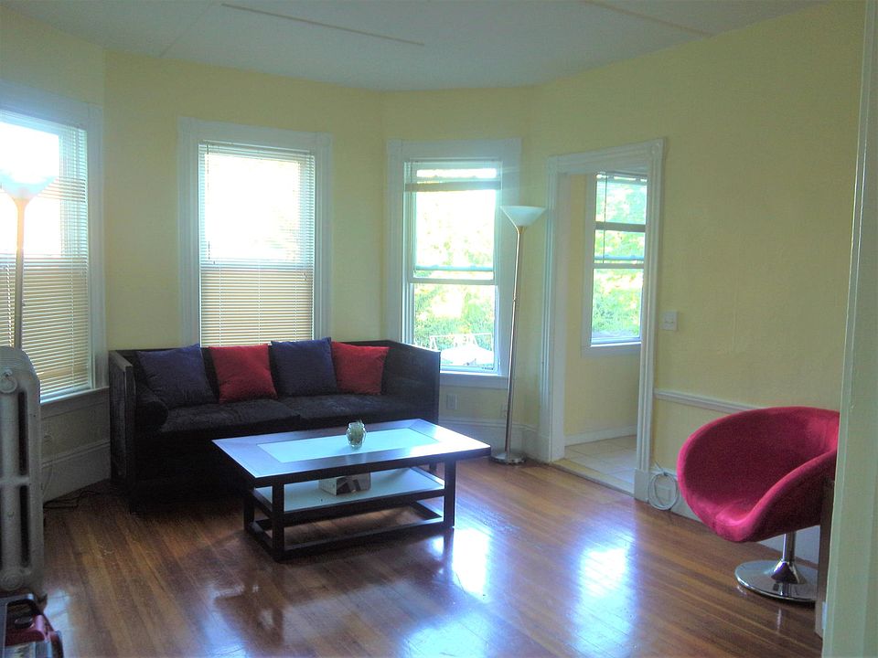 1st image of 105 Oliver St #2